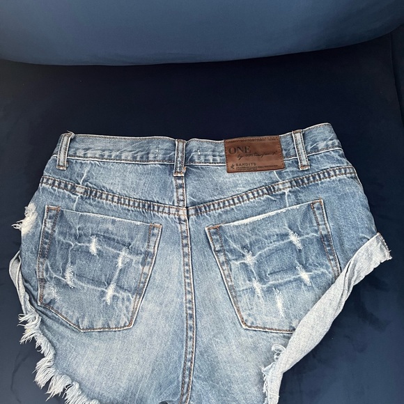 Good condition one teaspoon shorts both size 25&26 available!! - Picture 2 of 3